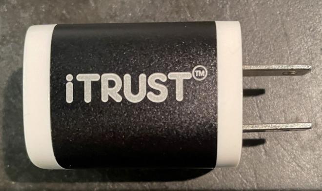 iTrust Heavy Duty Wall Charger Real 2.1 A recalled due to electric
